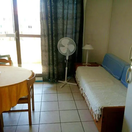 Apartment De 2 Chambres Avec Piscine Partagee Et Terrasse Amenagee A A 2 Km De La Plage *