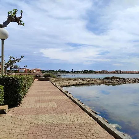 De 2 Chambres Avec Piscine Partagee Et Terrasse Amenagee A A 2 Km De La Plage Apartment *